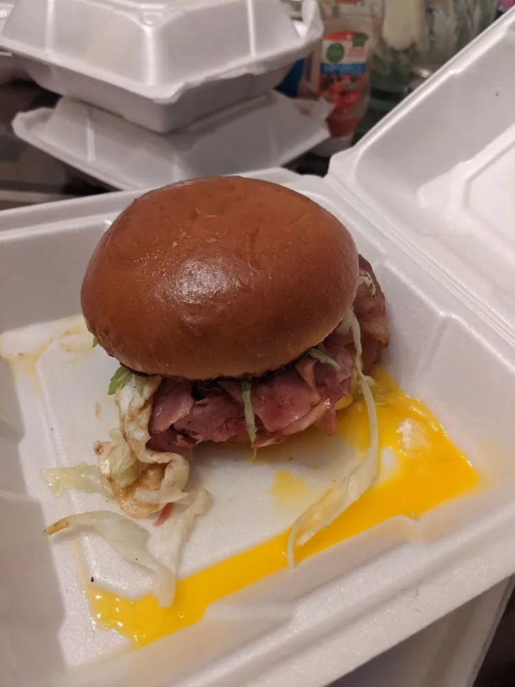 Build Your Burger with an Egg